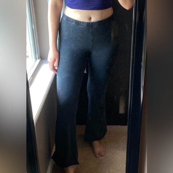 ZoozieLA Bell Bottoms Yoga Pants Denim Colored Black - Picture 4 of 6